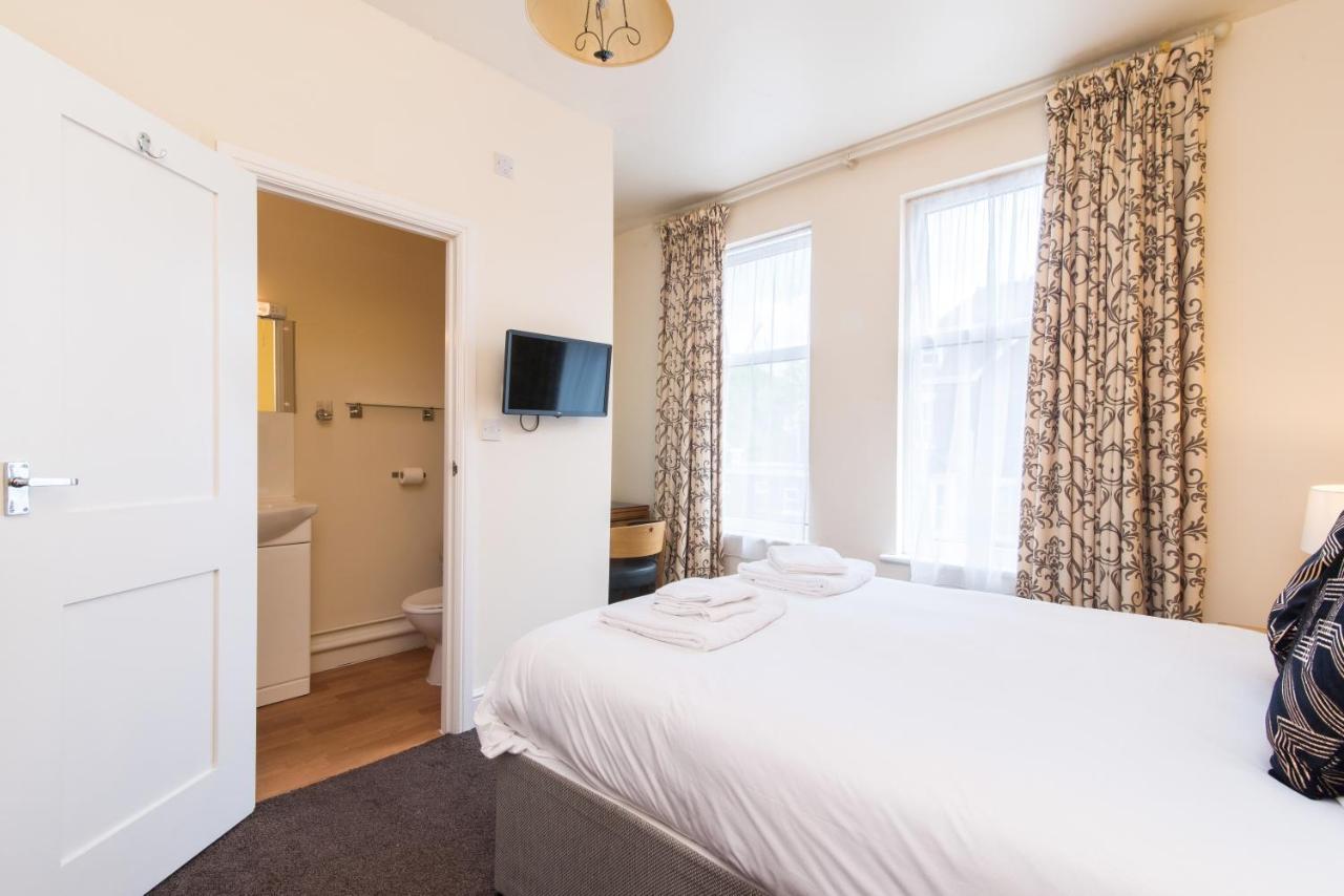 The Linden Leaf Rooms Бистон Экстерьер фото