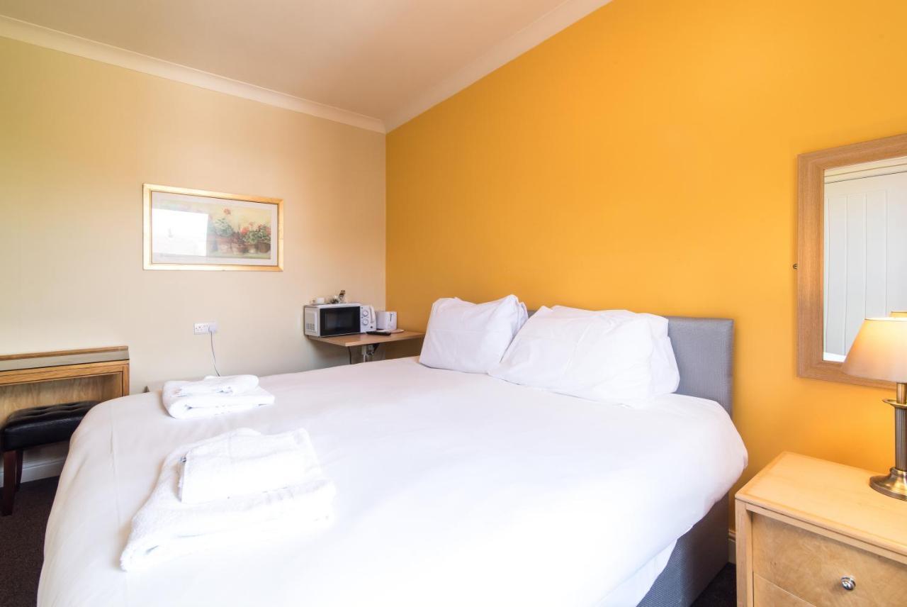 The Linden Leaf Rooms Бистон Экстерьер фото