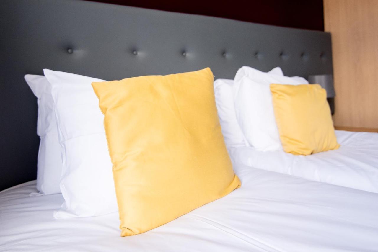 The Linden Leaf Rooms Бистон Экстерьер фото
